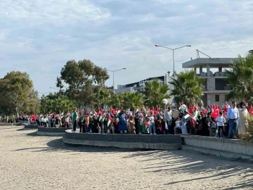 Yüzlerce kişi Filistin’e destek için yürüdü
