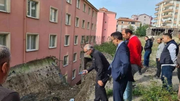 Zonguldak’ta istinat duvarı çöktü: 20 daire tahliye edildi
