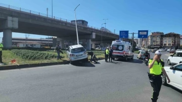 Zonguldak’ta otomobil direğe çarptı: 4 yaralı
