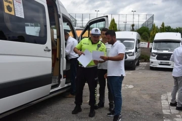 Zonguldak’ta servis araç sürücülerine uygulamalı eğitim
